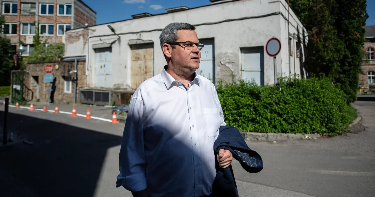 Friss hírek: Az államtitkár szerint a Magyar Péter által az egészségügy fejlesztésére ígért 500 milliárd forint pluszforrás sem jönne ki abból, ha a Tisza Párt az állami médiából vonna el pénzeket.
