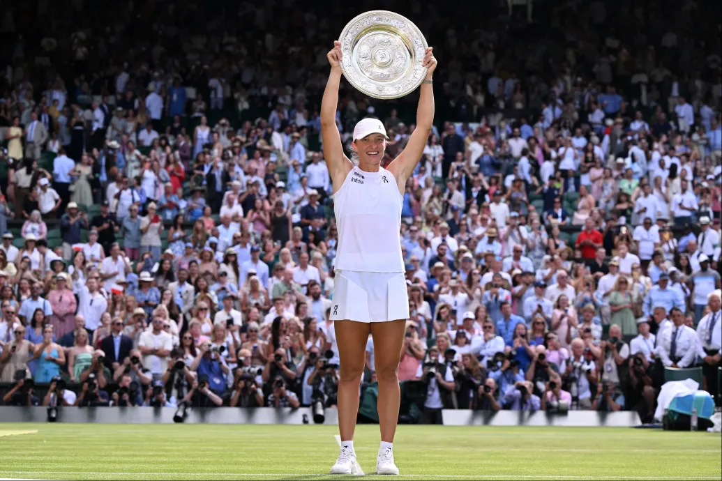 Iga Świątek totális kiütéssel nyerte a wimbledoni döntőt