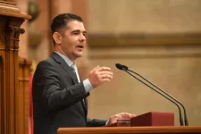 Novák Előd a román szélsőjobb Budapestre tervezett megemlékezése miatt írt levelet a belügyminiszternek