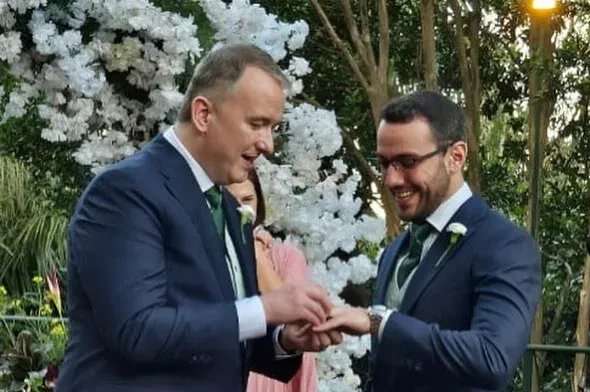 A DK pártigazgatója, Sebián-Petrovszki László Brazíliában házasodott össze férjével