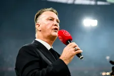 Louis van Gaal túl van a prosztatarákon