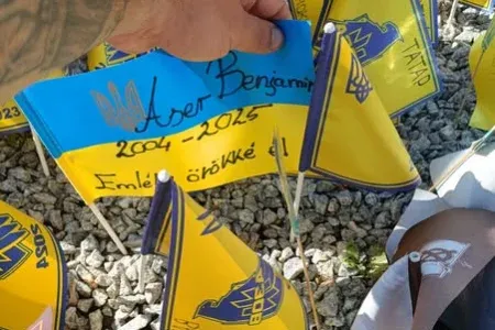 Magyarul emlékeznek Kijevben az Ukrajnáért elesett 21 éves magyarra