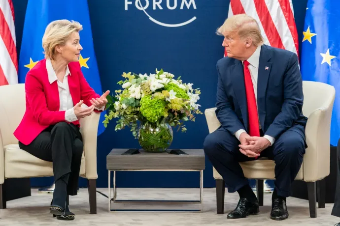 Európa válaszút előtt. Ursula von der Leyen, az Európai Bizottság elnöke és az amerikai elnök, Donald Trump Fotó: Hum Images