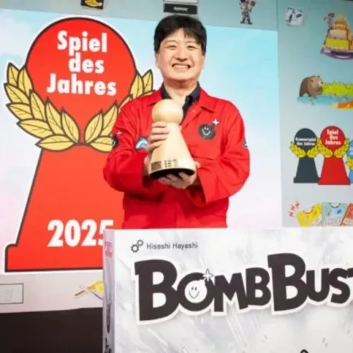 Bombakeresős társas lett az év játéka