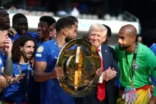 Donald Trump egy medált is zsebre vághatott a klub-vb díjátadóján