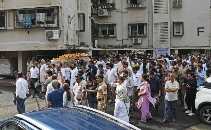 A kapitány, Sumeet Sabharwal temetése Mumbaiban 2025. június 17-én – Fotó: Ashish Vaishnav / Sopa Images / Lightrocket / Getty Images