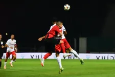 Román föld és Nagy-Magyarország térkép is előkerült a Dinamo és az FK Csíkszereda mérkőzésén