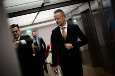 Reménykedünk, hogy 50 nap múlva már nem lesz aktuális, mondta Szijjártó Trump vámfenyegetéséről az orosz olaj vásárlóinak