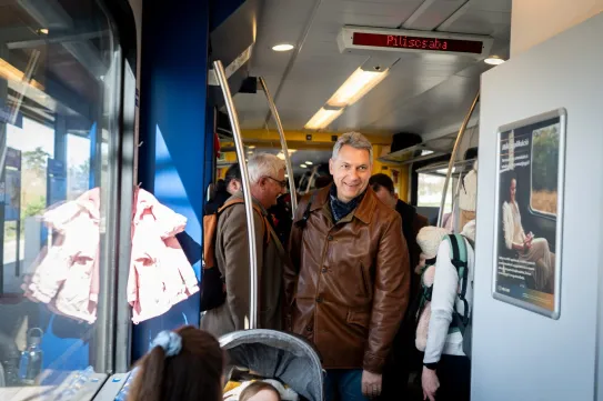 Mit adott a magyar vasútnak Lázár János, és mit vett el tőle?