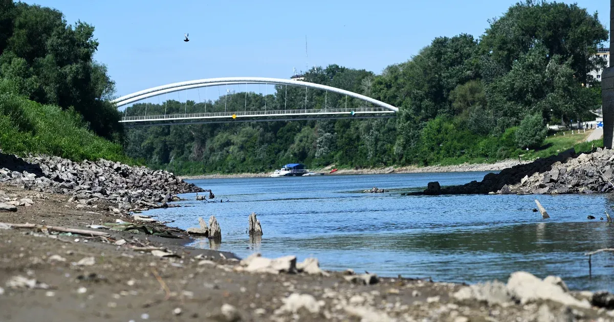 Emberi hamvakat találtak a Tisza mellett Szolnokon