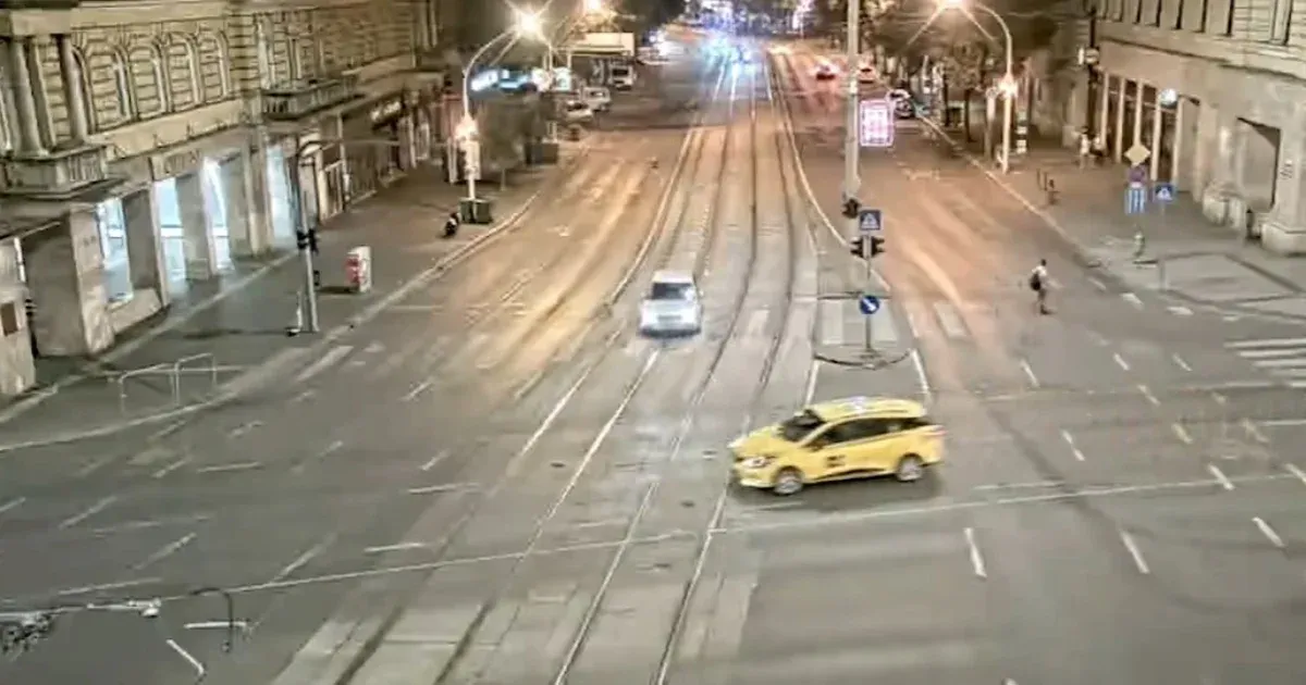 Rendőrök elől menekülve kapott telibe egy taxist egy vezetéstől eltiltott sofőr Budapesten