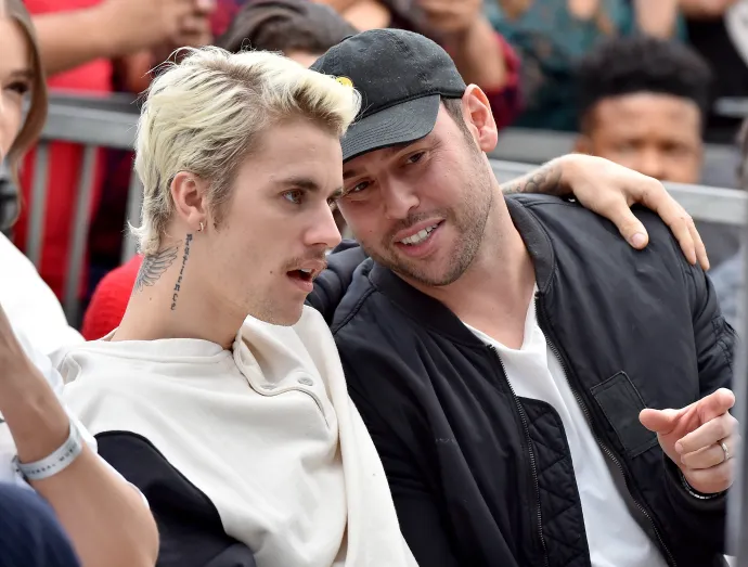 Justin Bieber és Scooter Braun 2020. január 23-án Hollywoodban – Fotó: Axelle Bauer-Griffin / FilmMagic / Getty Images