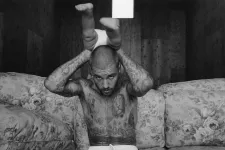 Justin Bieber ledobta láncait