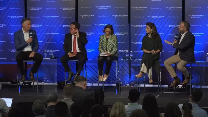 A panelbeszélgetés résztvevői, jobbszélen Orbán Balázs – Fotó: Aspen Security Forum / YouTube