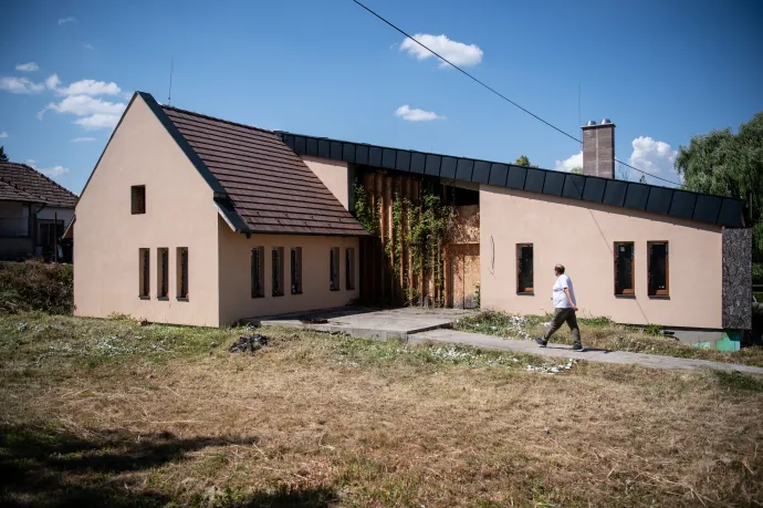 Ebihalak az elcseszett rendelő pincéjében – áll a bál Diósjenőn