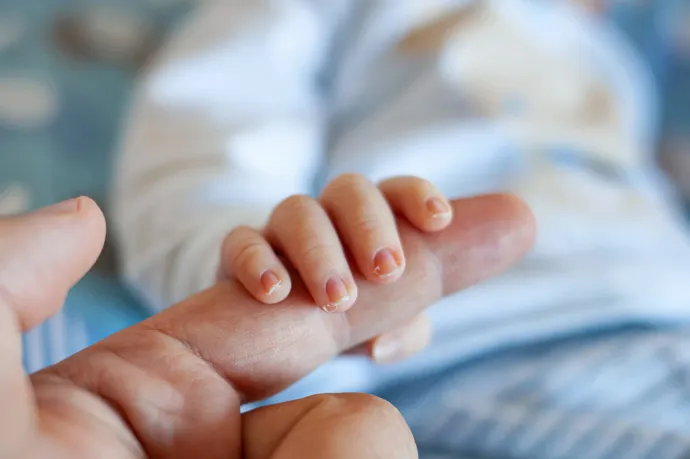 Egészséges babák születtek három ember DNS-ének felhasználásával