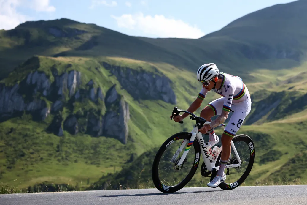 Tour de France: Pogačarnak nem volt ellenfele az első igazi hegyi szakaszon