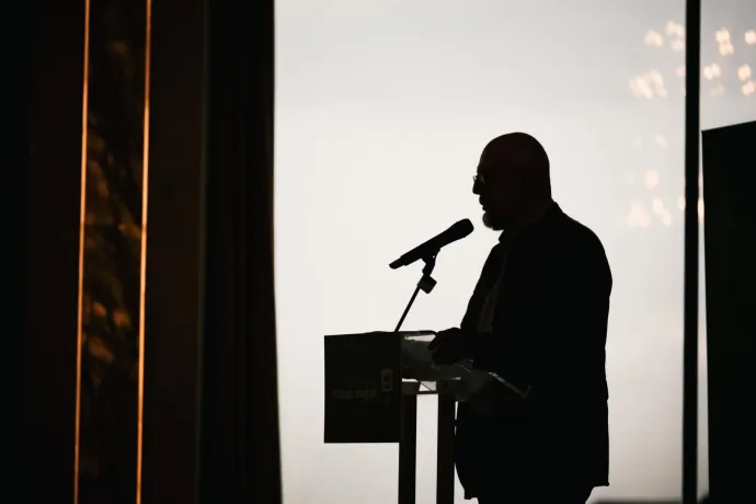 Importált kampány, erdélyi siker: hogyan lett a Fidesz stratégiája az RMDSZ mentőöve