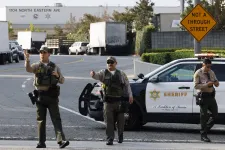Robbanás volt egy Los Angeles-i seriffhivatal bázisán, legalább hárman meghaltak