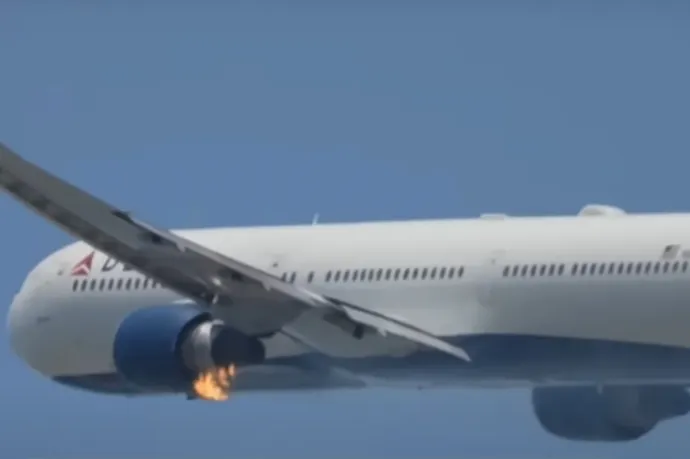 Kigyulladt a Delta Airlines egyik repülőgépének hajtóműve repülés közben