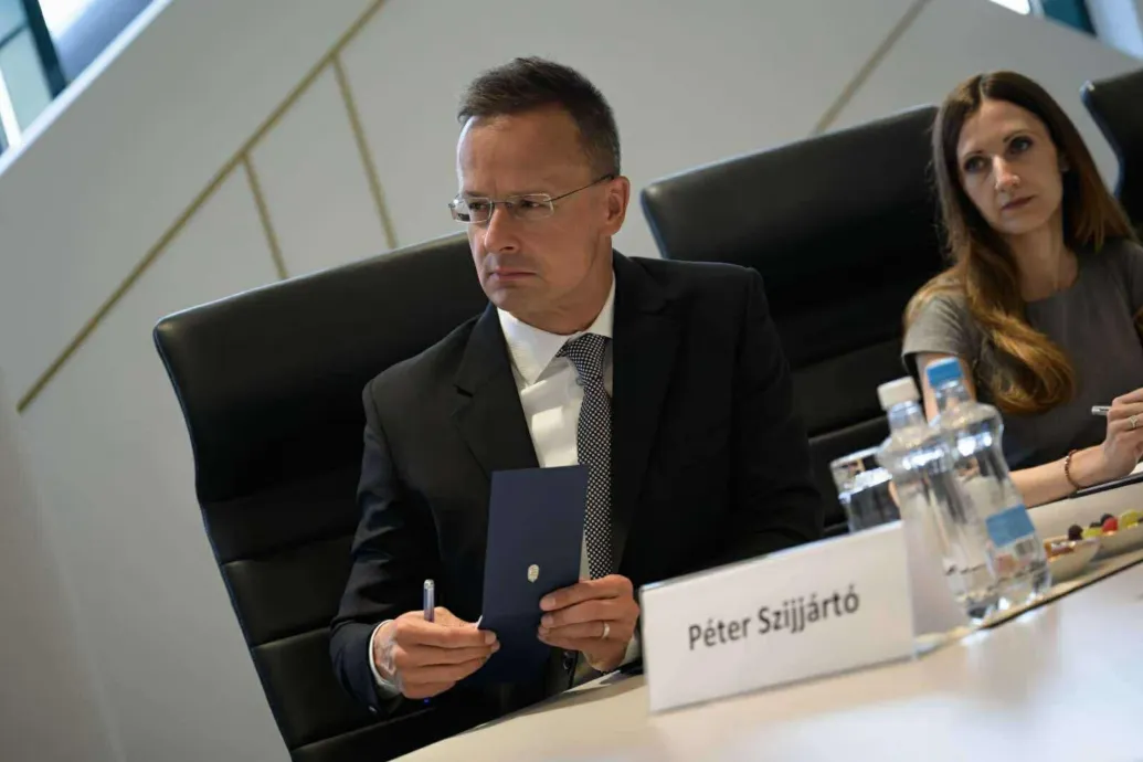 Rövidebb, de nagyobb kapacitású lesz az új szerb-magyar kőolajvezeték Szijjártó szerint