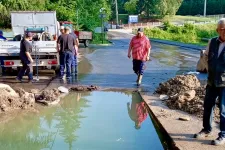 Meghibásodott Kovászna fő vízvezetéke, elzárták a vizet város teljes területén