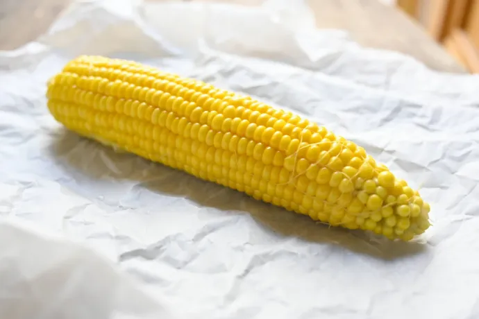 Tudja bárki, hogyan kell megfőzni a kukoricát?