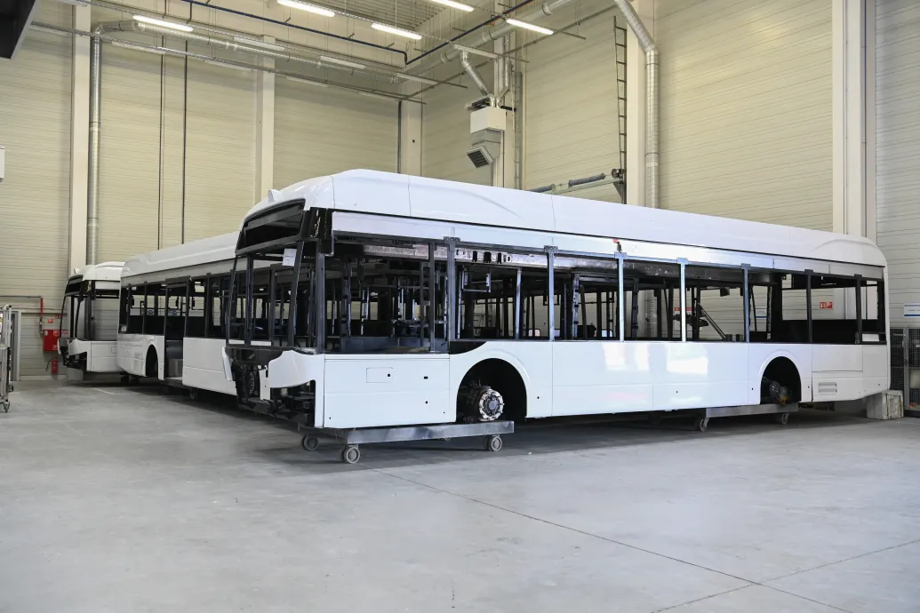 8 milliárd forintos veszteséggel zárta a tavalyi évet a BYD komáromi buszgyára
