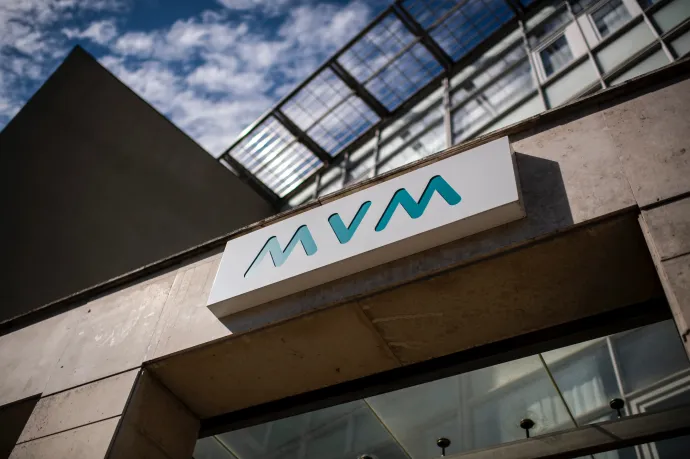 Beletoltak 400 milliárdot az állami cégek az államkasszába, ezen múlt, hogy elmaradt a költségvetési rekordhiány