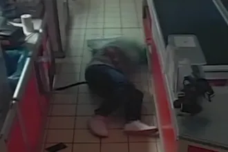 Elaludt a kasszánál a budai boltba betörő részeg