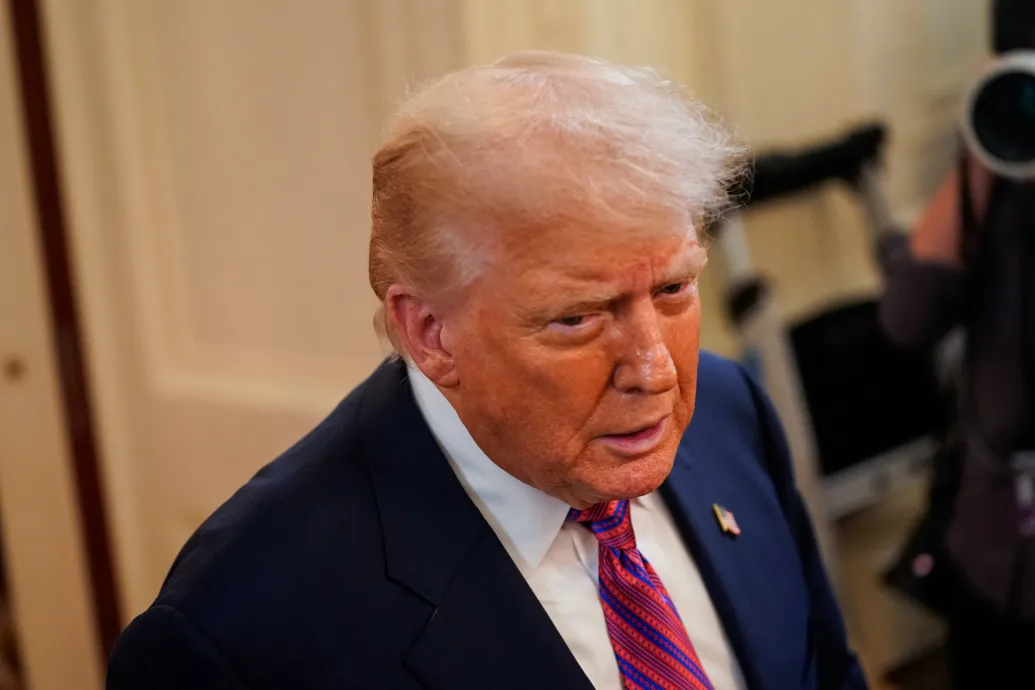 Donald Trump neve is szerepelhet a Jeffrey Epstein elleni nyomozás irataiban – Forrás: Telex.hu