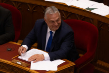 Orbán Viktor szerint rasszisták, antiszemiták és terroristákat éltetők nem jöhetnek Magyarországra