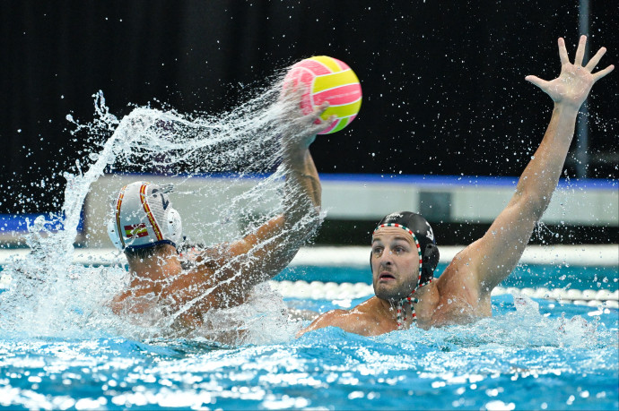 6-3-as utolsó negyeddel nyerték meg a vb-döntőt a spanyolok Magyarország ellen