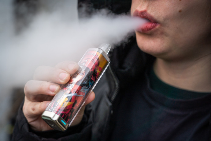 Gyakoribb a depresszió és a szorongás a cigiző és vape-ező tinédzserek között