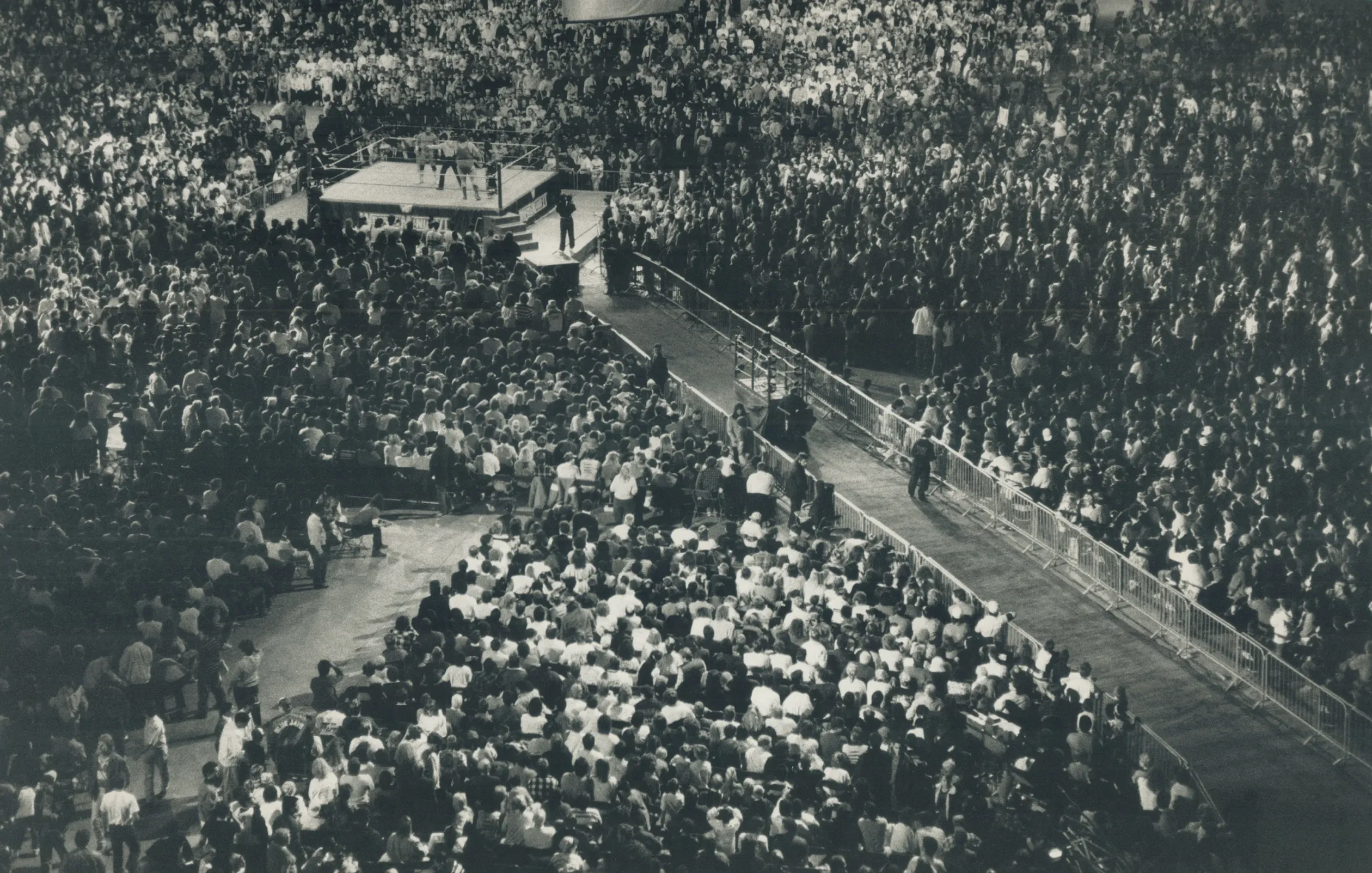 A SkyDome-ban rekordszámú, több mint 67 ezer néző jött össze a WrestleMania VI-ra, ahol Hulk Hogan elvesztette a világbajnoki címét 1990-ben – Fotó: Patti Gower / Toronto Star / Getty Images