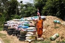 Heves ágyútűzzel folytatódtak a thai–kambodzsai harcok