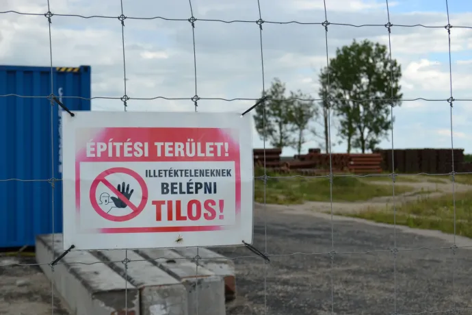 Az emberek strandolni akarnak a Fertőn – meg is teszik az osztrák oldalon