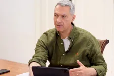 Lázár szerint Matolcsy Györgynek is vállalnia kell a felelősséget, ha rossz kezekbe adta a jegybank vagyonát