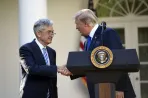 Európa lehet a példátlan amerikai hatalmi csörte legnagyobb nyertese