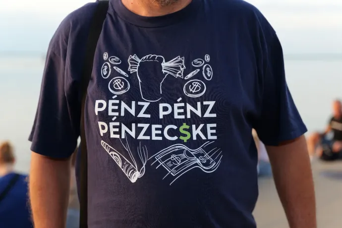 A fejlövés csak egy show-elem, és köszönik Majkának, hogy megírta a Csurran, cseppent – Majka közönségét kérdeztük a péntek esti koncertjén