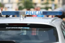Felgyújtott egy hajléktalan férfit egy katolikus pap Lengyelországban