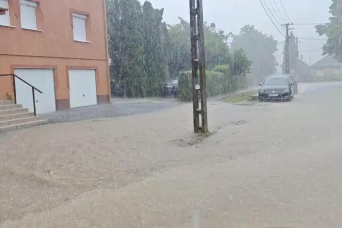 Villámárvíz alakult ki Kaposváron