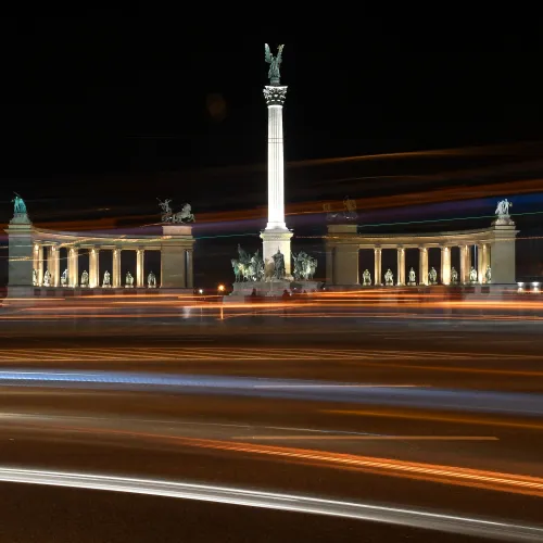 Bárki megpróbálhat pénzt behajtani a bukott magyar áramcég vevőin