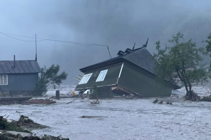 Egy ember meghalt Suceava megyében a felhőszakadások okozta áradásokban