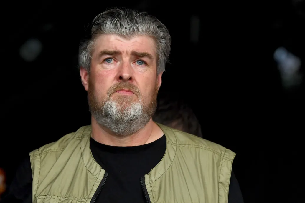 Nemi erőszakkal vádolják Liam és Noel Gallagher bátyját – Forrás: Telex.hu