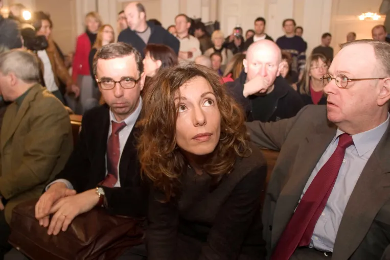 Újra vizsgálják, hogy mi köze lehetett a francia rocksztárnak magyar felesége halálához