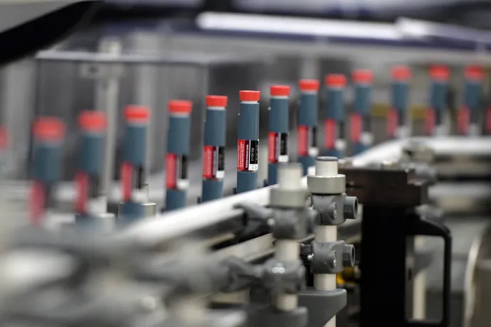 Keserű pirula lehet a betegeknek Trump gyógyszerekre kivetett 15 százalékos vámja