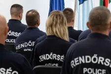 Szolnok polgármestere arról posztolt, hogy soha annyi rendőrt nem látott még a városban egyszerre