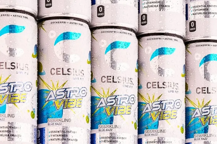 Véletlenül vodka került egy amerikai energiaitalba