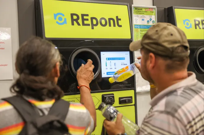 Átszabják a palackvisszaváltás rendszerét, kiszúr a MOHU a nagyobb boltok üzemeltetőivel